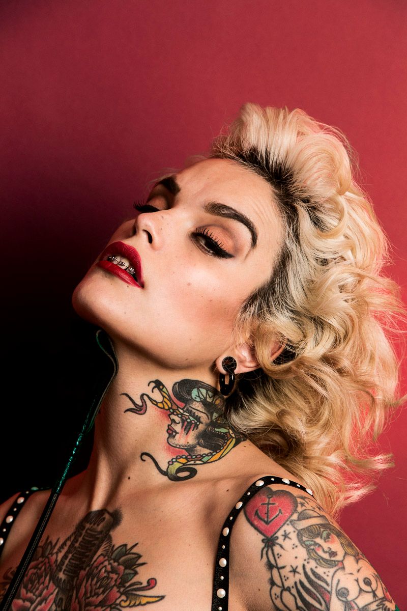 Vinila Von Bismark 3