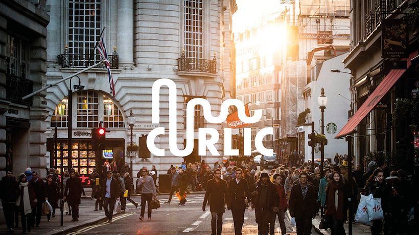 CURLIC - Pencitraan Merek & Identitas