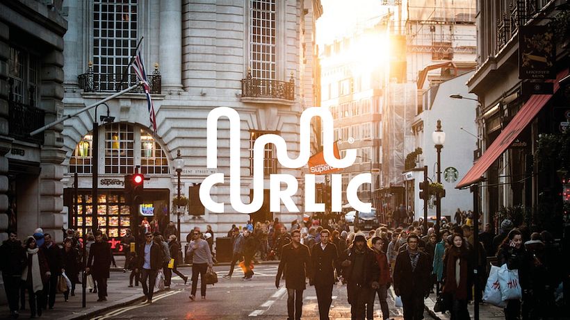 CURLIC - Pencitraan Merek & Identitas