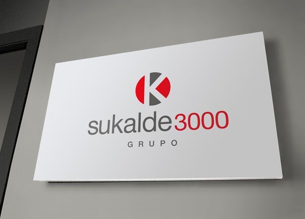 Logotipo para Grupo Sukalde 3000, una empresa vasca especializada en mobiliario de cocina y baño. Además cuenta con una sección de ventas de electrodomésticos, reformas integrales y limpieza de persianas a domicilio. -1