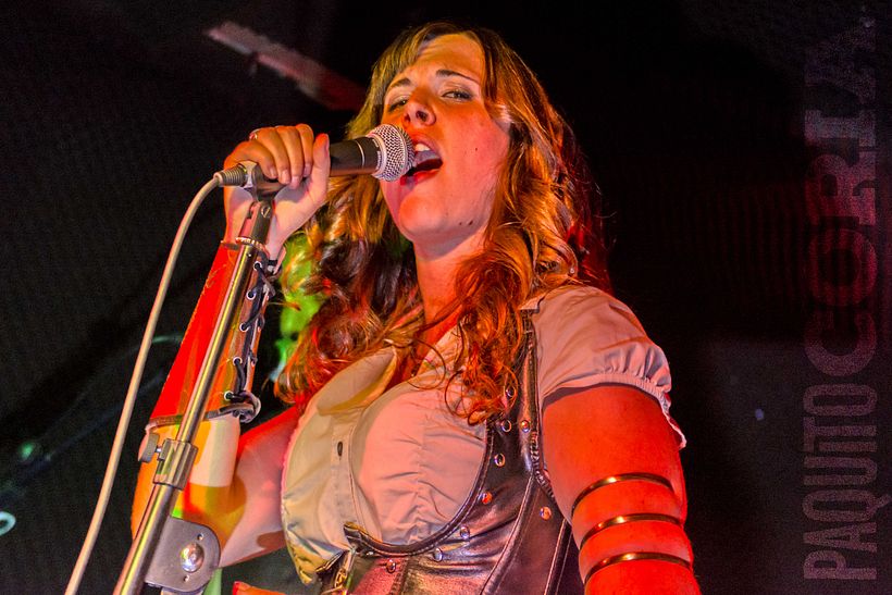 BARRACUDAS ROCK BAR - TAXUS & LEFT FOREVER 1