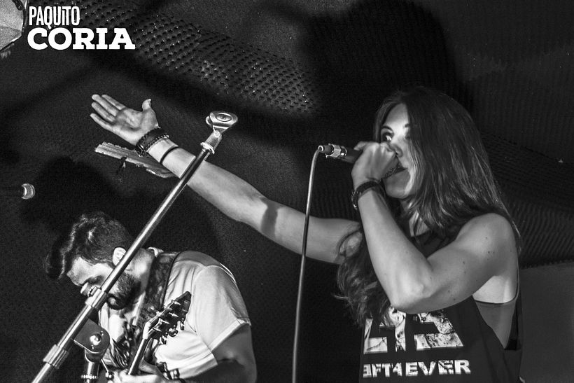 BARRACUDAS ROCK BAR - TAXUS & LEFT FOREVER 2
