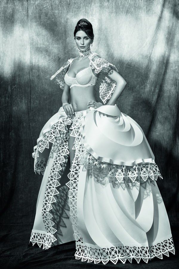 Asya Kozina, maestría para convertir el papel en arte  6