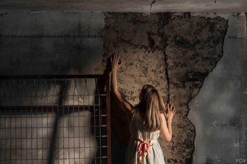 Mi Proyecto del curso: Fotografía artística analógica y digital: BLACK OUT 1