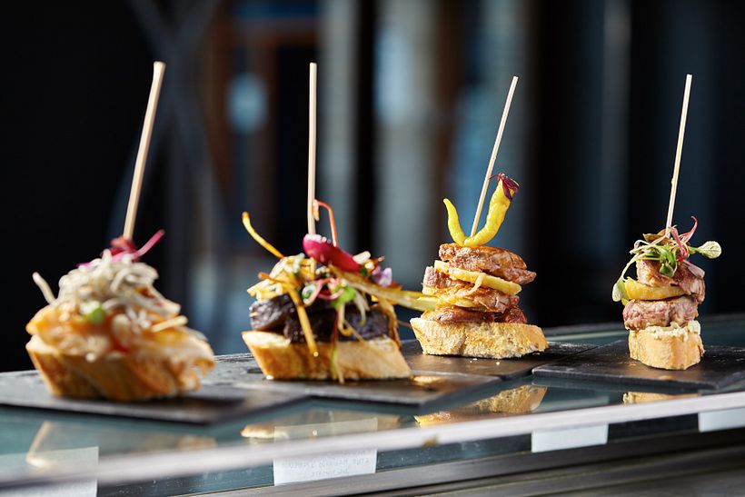 Un progetto per il ristorante Castilla de Toro. Ho seguito molto i consigli di Francesc. Spero che vi piaccia. 10