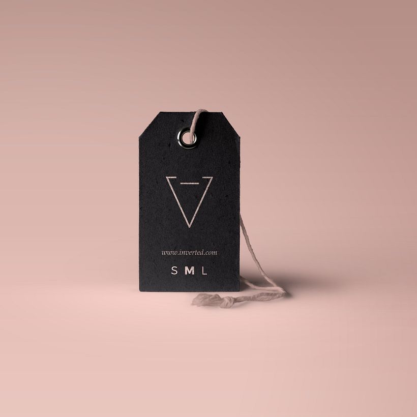 Inverted / Identidad 2