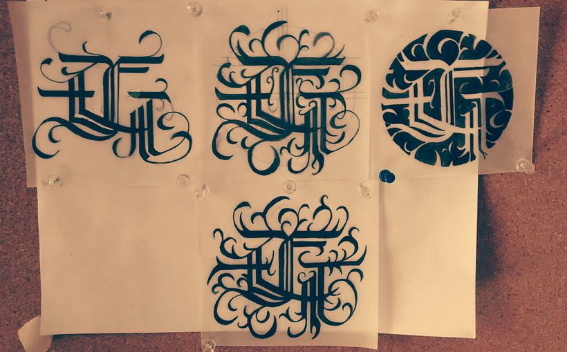 Gotik stil monogramı: Eduardo García 4