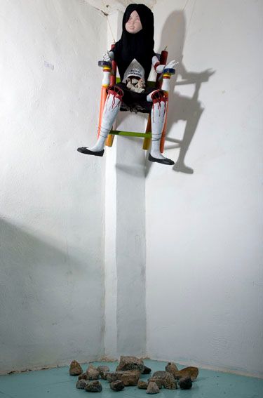 Instalación, Stop lapidación Sakine 6