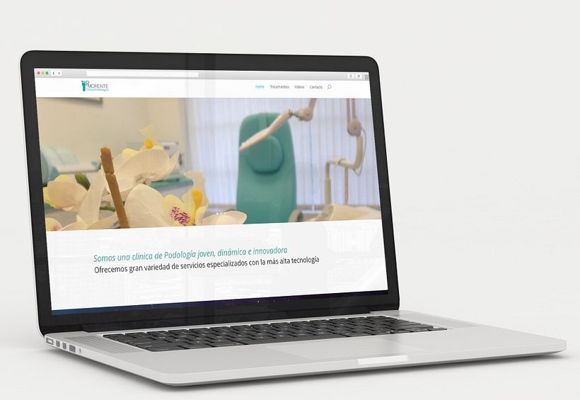 Clínica Rmorente | Identidad, papelería y fotografía 1