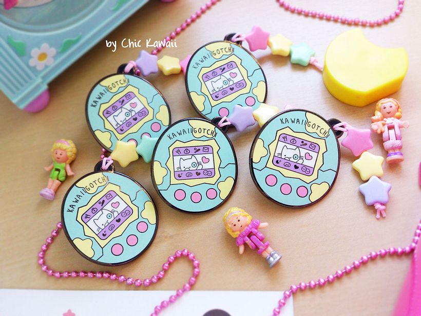 15 diseñadores que se suman a la moda de los pins 12