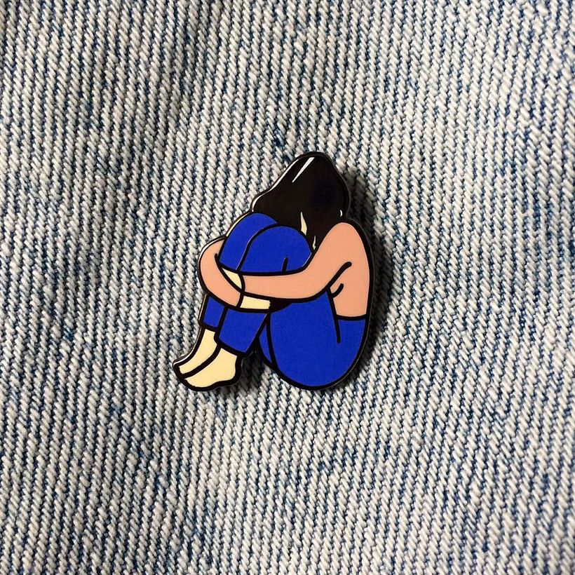 15 diseñadores que se suman a la moda de los pins 28