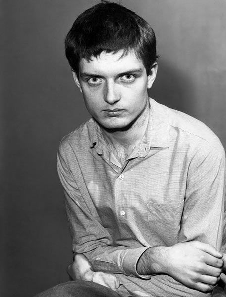 Mi Proyecto del curso: Retrato ilustrado con Photoshop ; Ian Curtis 1