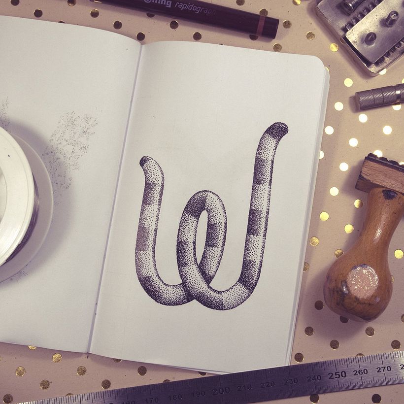 Dibujando lettering punto por punto 13