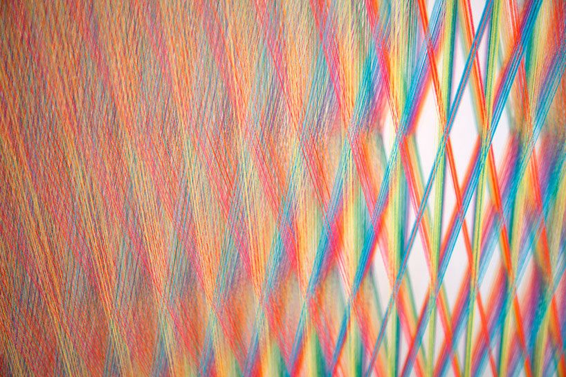 Gabriel Dawe crea arcoíris con hilo y sin agua 9