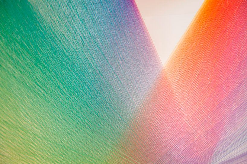 Gabriel Dawe crea arcoíris con hilo y sin agua 14