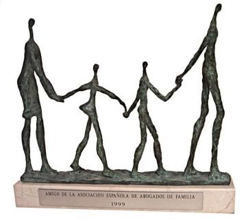 Creación  y fundición de esculturas en bronce  0