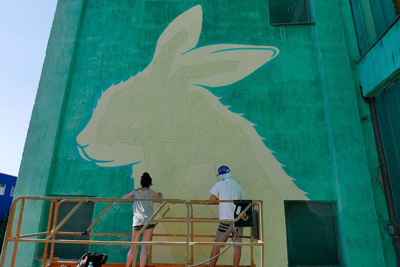 Reskate: cuando el arte urbano brilla en la oscuridad 16