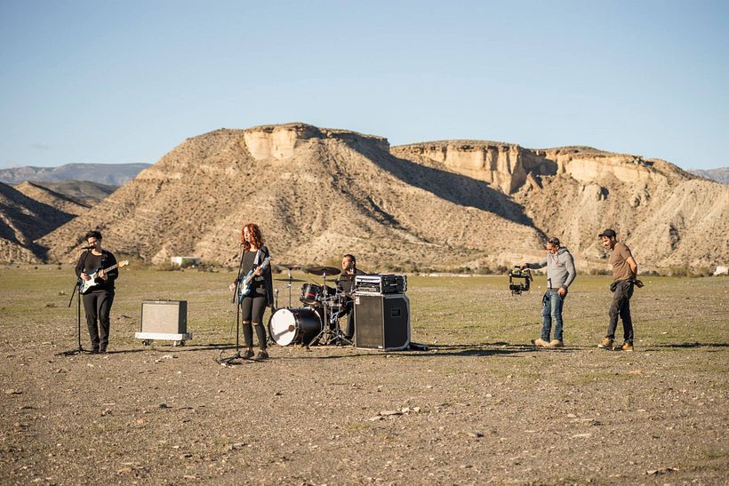 Videoclip - Break the Senses - Shocked Diamonds 5