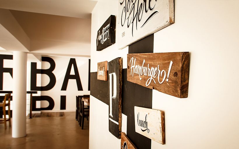Burbar & Luciano's 6