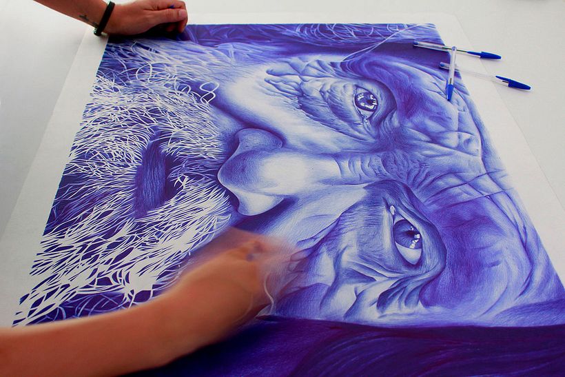 Chema Mora ilustra la vida con un bolígrafo de usar y tirar 8