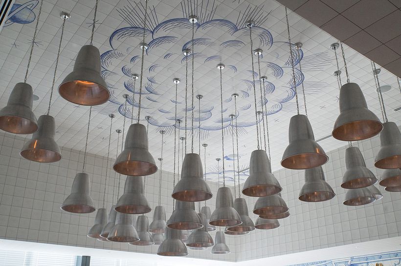 El ilustrador Sergio Mora se alía con Philippe Starck 10