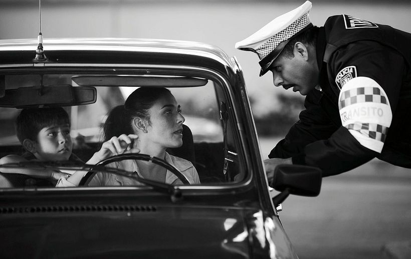 Ficción y realidad se diluyen en la fotografía de Pep Ávila 5