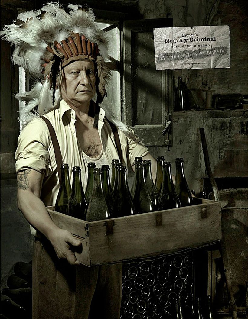 Ficción y realidad se diluyen en la fotografía de Pep Ávila 7