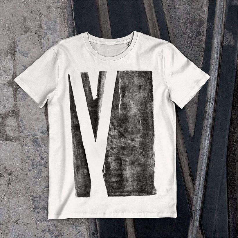 Raubdruckerin: la calle es su taller de grabado 13