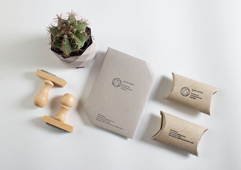 Nova Terra, Identidad visual handmade sostenible 2