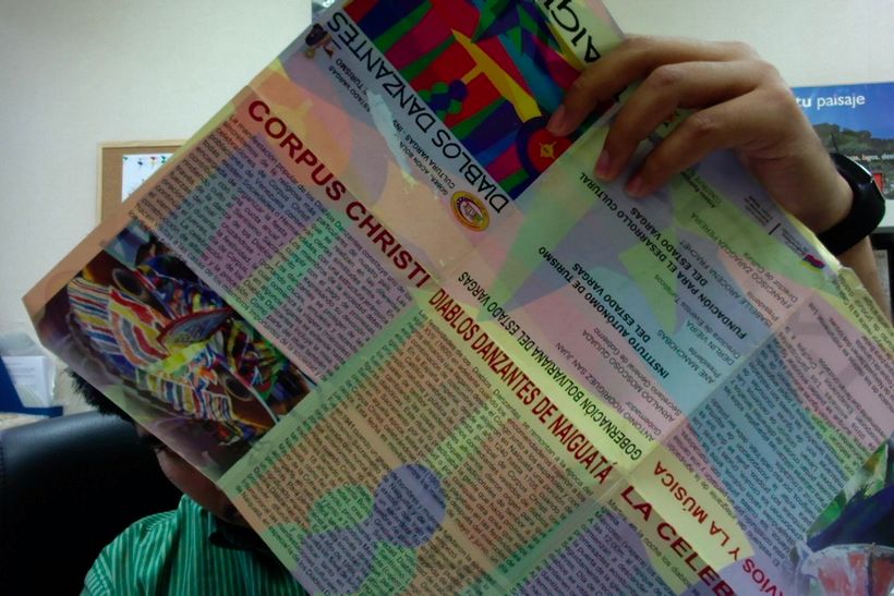 ¿Me enseñáis ejemplos de folletos en un pliego doblado? 0