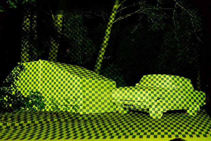 CTRL+X o cómo hacer objetos invisibles con arte urbano 6
