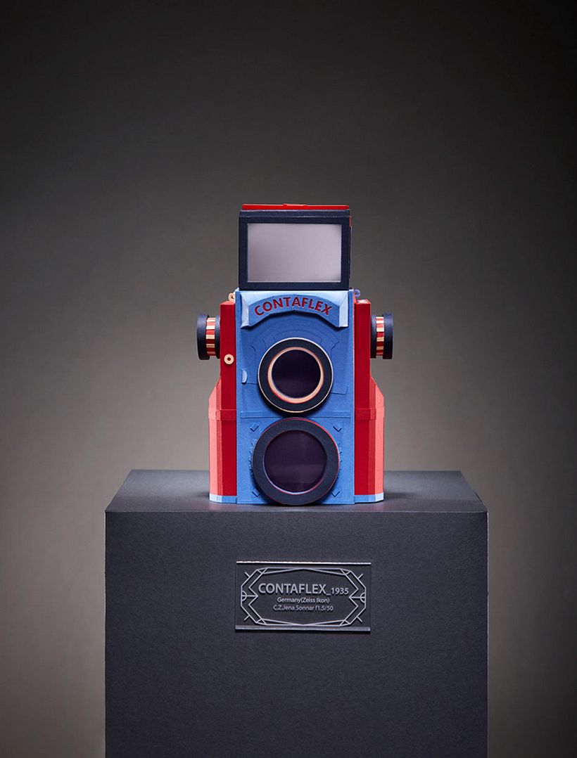 Réplicas de cámaras fotográficas hechas con papel 5