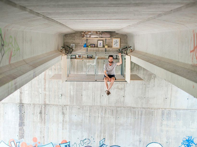Un estudio-refugio debajo de un puente en Valencia 3