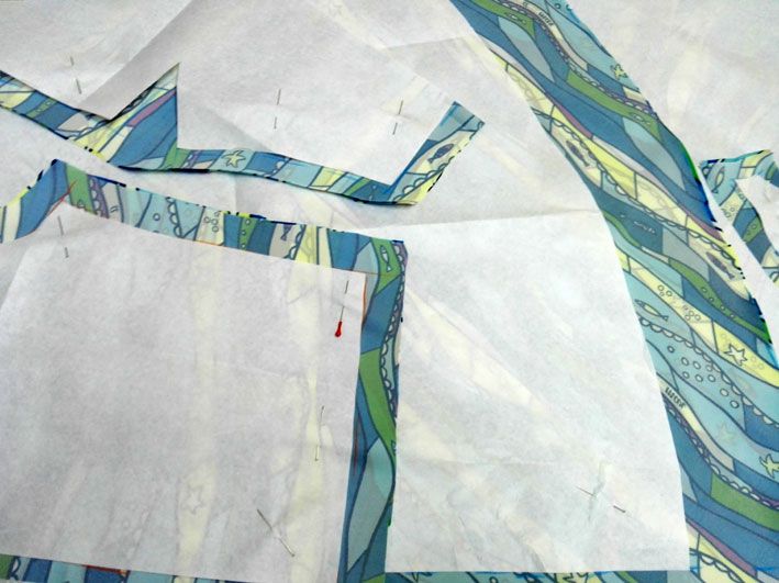 Diseño de estampado, patronaje y confección del vestido "AMAR" - Ilustración tradicional