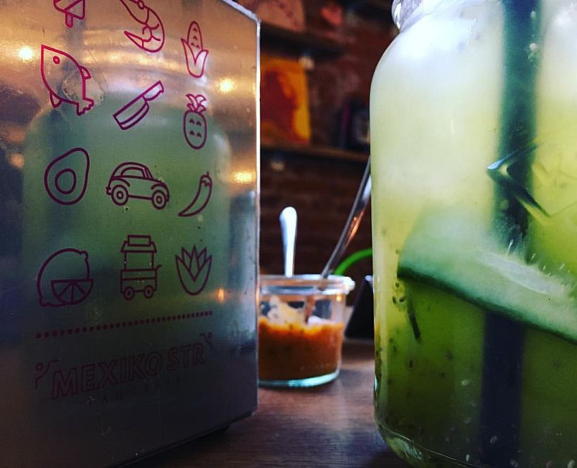 Imagen corporativa e interiorismo para la taquería Mexiko Strasse en Sankt Pauli (Hamburgo). 12