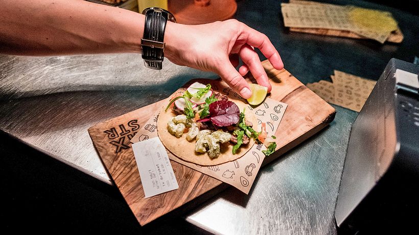 Imagen corporativa e interiorismo para la taquería Mexiko Strasse en Sankt Pauli (Hamburgo). 15