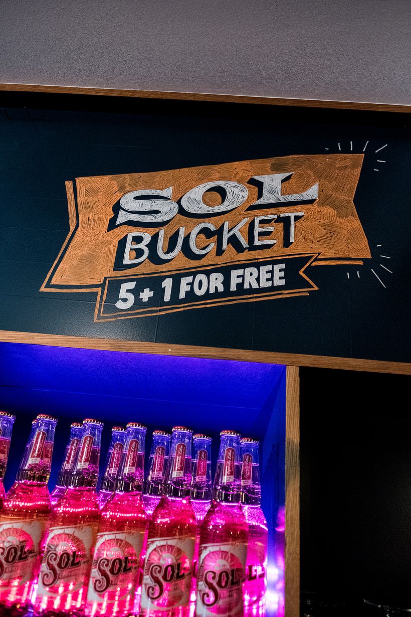 Imagen corporativa e interiorismo para la taquería Mexiko Strasse en Sankt Pauli (Hamburgo). 20