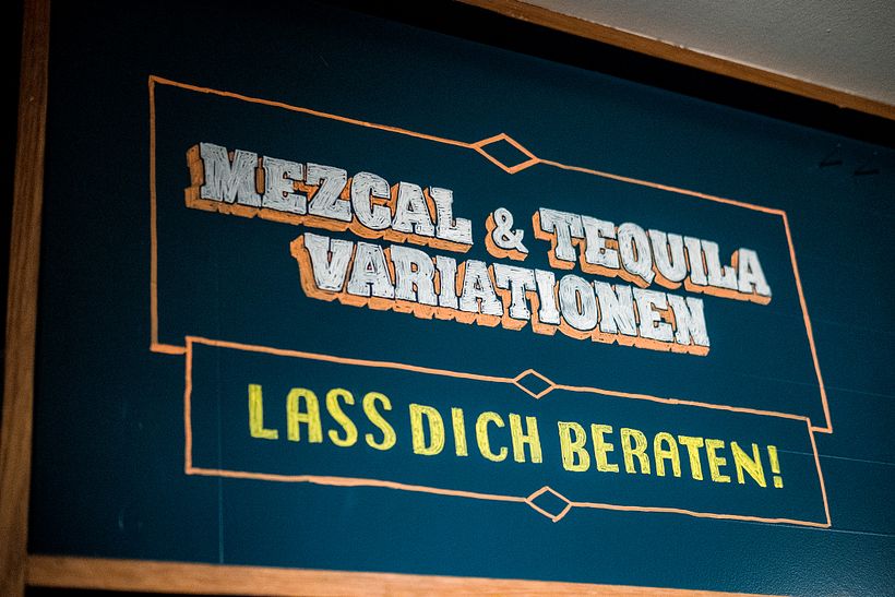 Imagen corporativa e interiorismo para la taquería Mexiko Strasse en Sankt Pauli (Hamburgo). 21