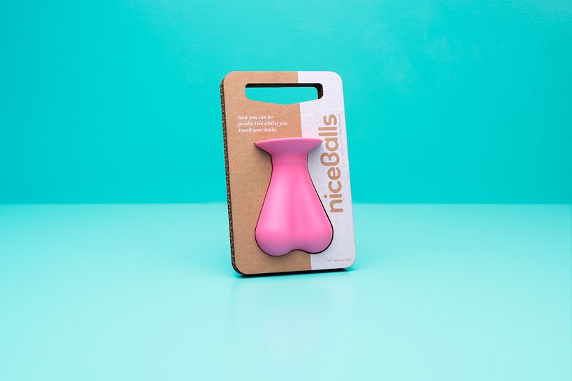 “Niceballs” se convierte en un juguete real 2