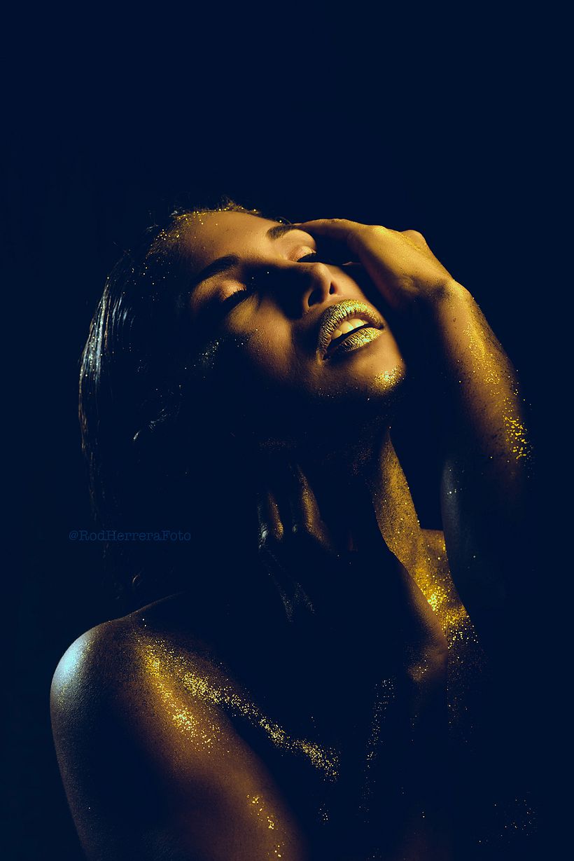 GOLD DIVA 1
