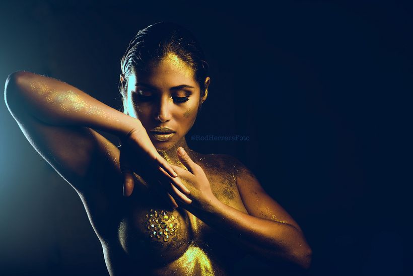 GOLD DIVA 3