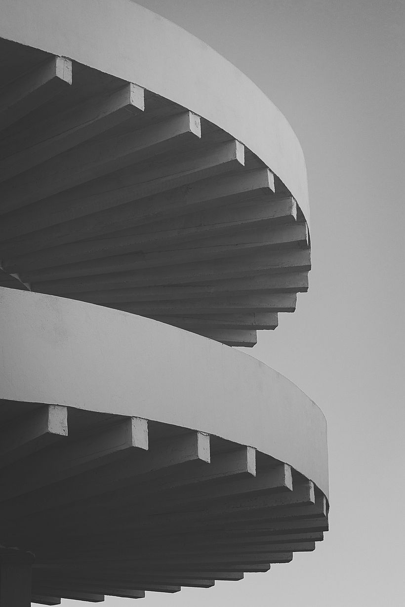 Mi Proyecto del curso: Fotografía arquitectónica y urbana | Industrial Encounters | 0