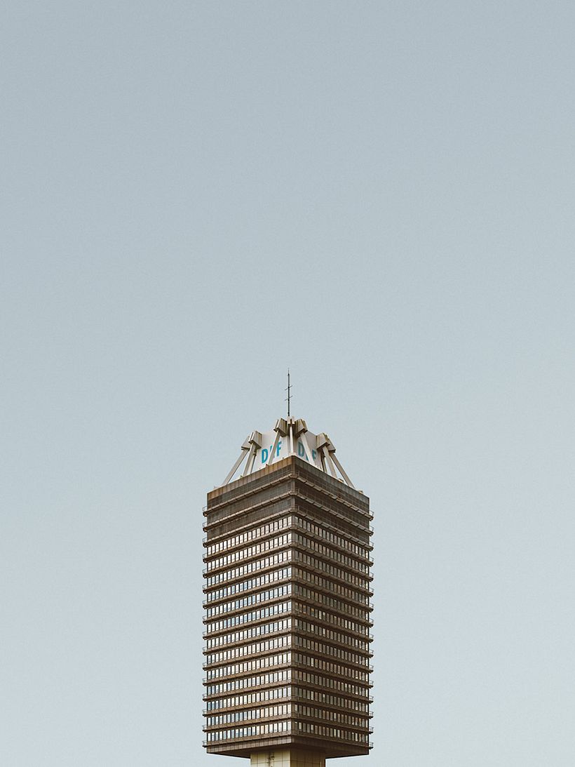 Hipnótica y minimalista belleza arquitectónica 8