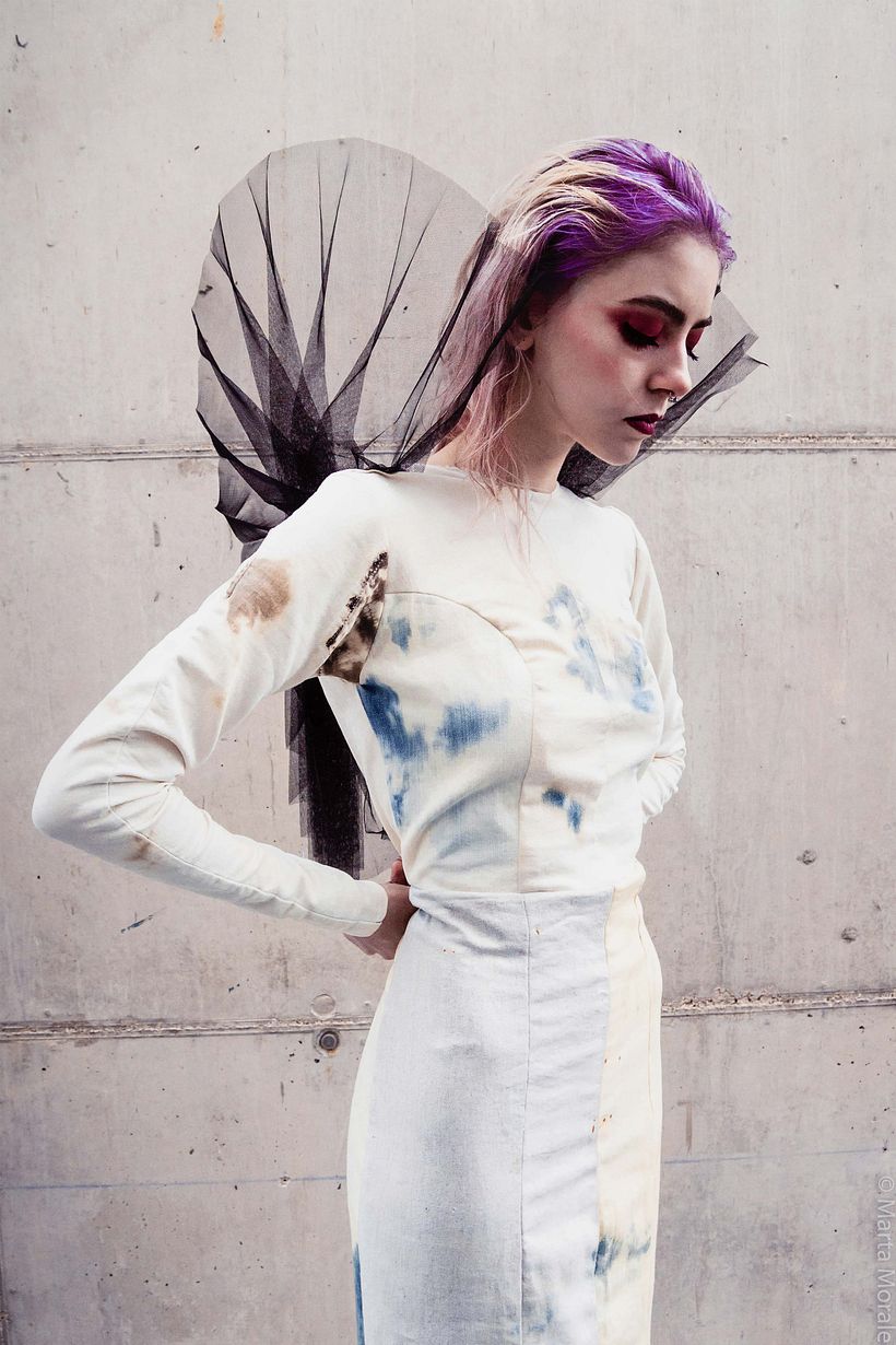 Editorial de moda sobre la estatua madrileña del Ángel Caído. 0