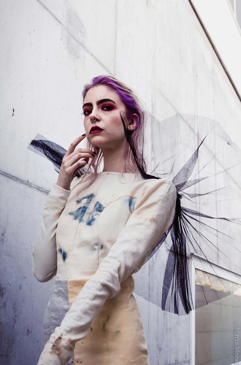 Editorial de moda sobre la estatua madrileña del Ángel Caído. 7