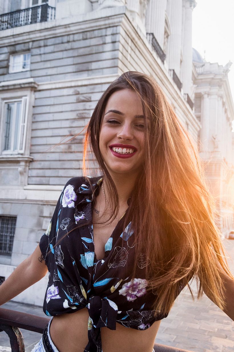 FOTOGRAFÍAS DE MODELO EN EL PALACIO REAL DE MADRID  1