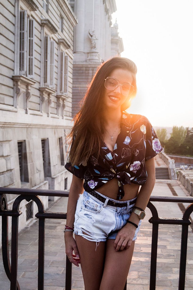 FOTOGRAFÍAS DE MODELO EN EL PALACIO REAL DE MADRID  2