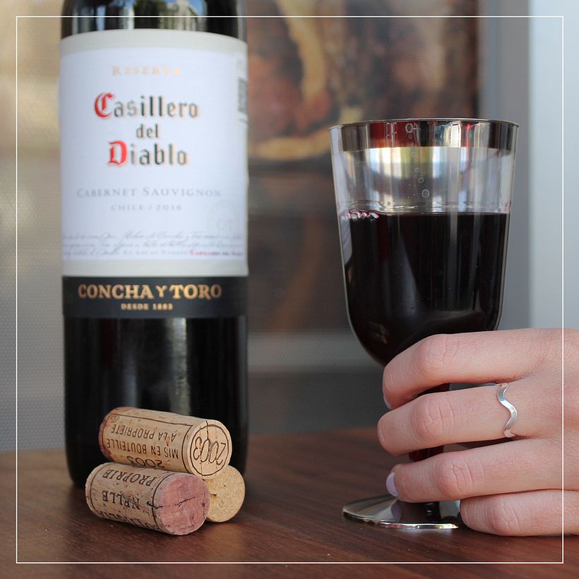 Mi proyecto se basó en impulsar una tienda de empanadas la cual no tenía nada de presencia en las redes sociales, por lo que se comenzó desde cero y se realizó una sesión de fotografías en las que mostramos el producto y la interacción con el usuario.  2