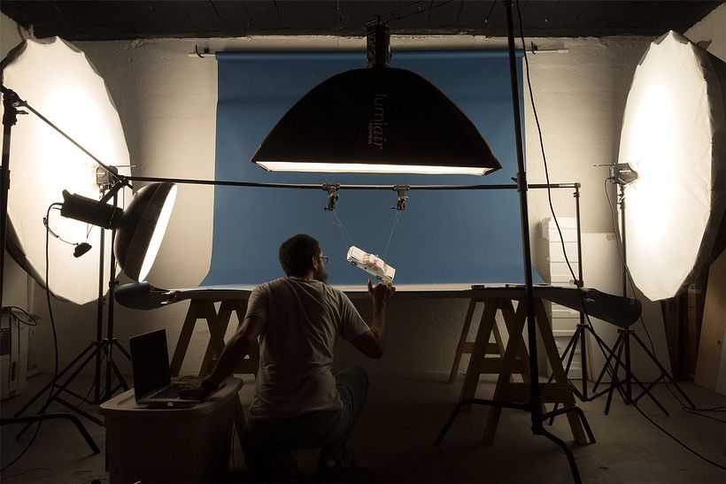 Félix Hernández y la magia de la fotografía con modelos a escala 9