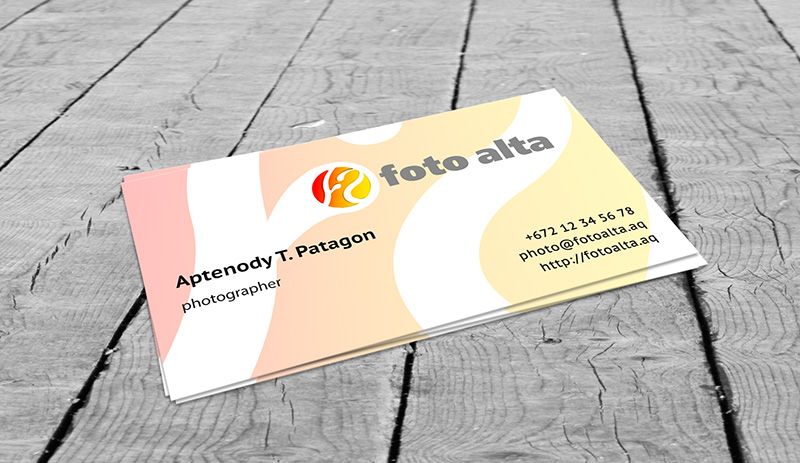 Un logotipo y una tarjeta de visita para un estudio fotográfico 1